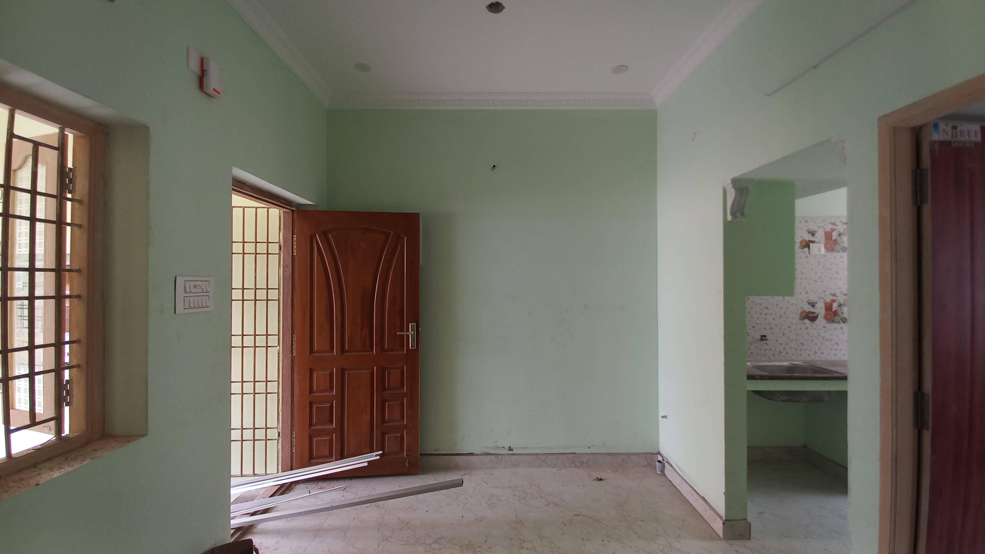Semi-Furnished 2BHK Apartment with Balcony – Prime Residential Zone